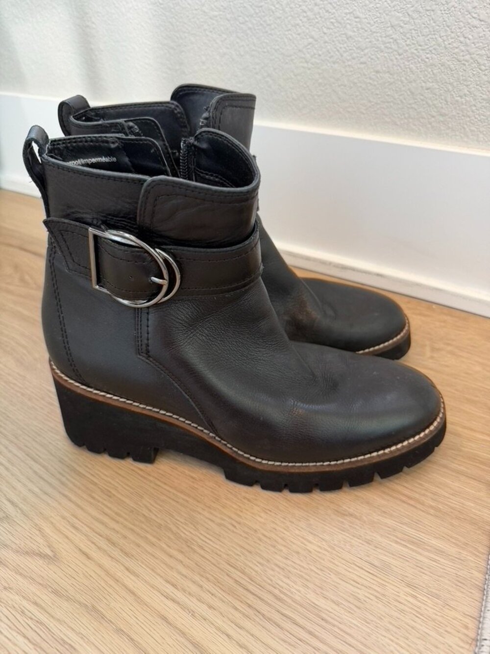 Blondo Dagger Black Leather Waterproof Ankle Boots 9.5